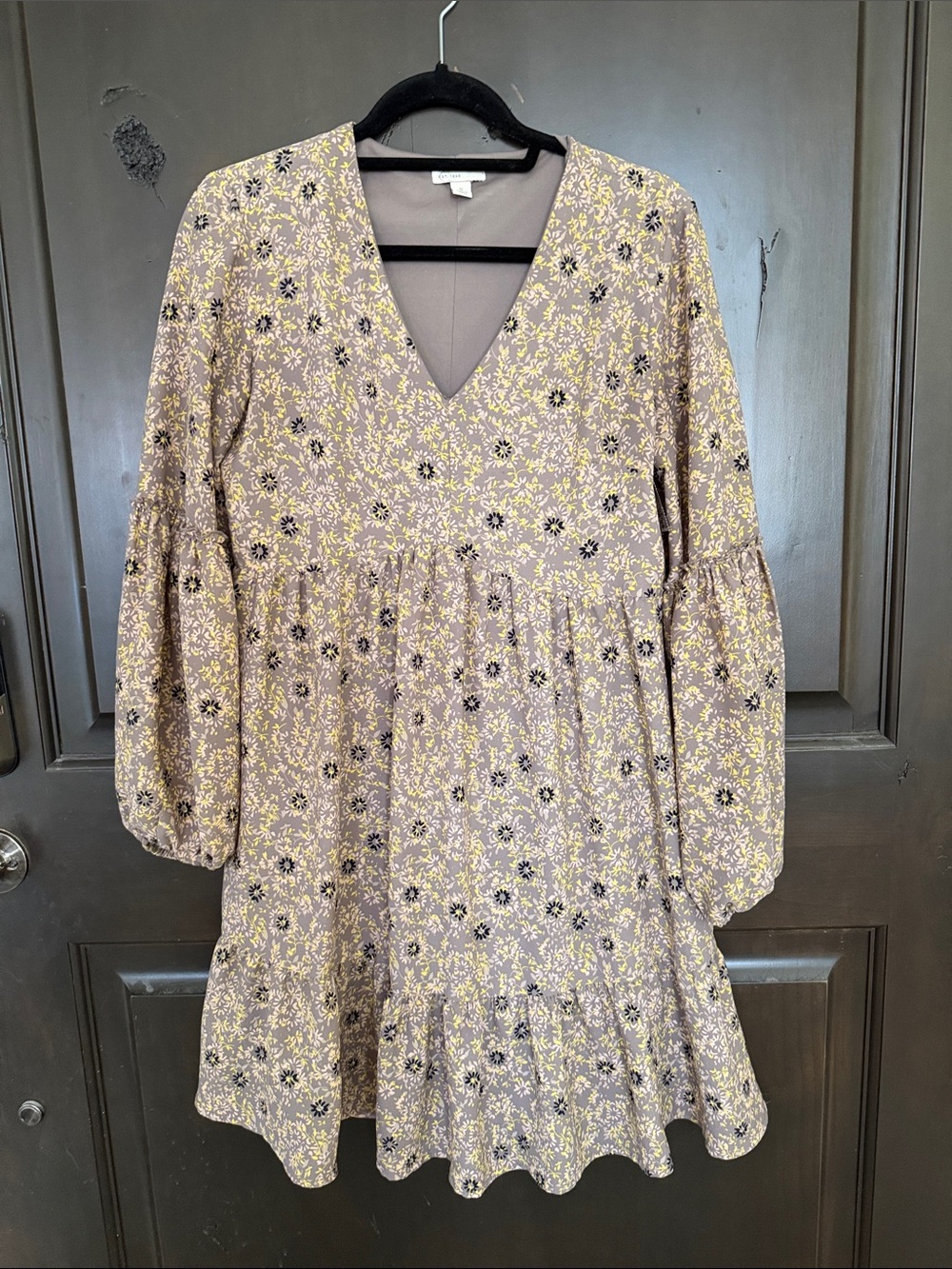 EST. 1946 V-Neck Floral Swing Dress in Lavender and Yellow Size Small
